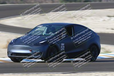 media/Nov-08-2025-Speed Ventures (Sat) [[1c7a6332f5]]/TC B/Session 1 (Turn 3)/